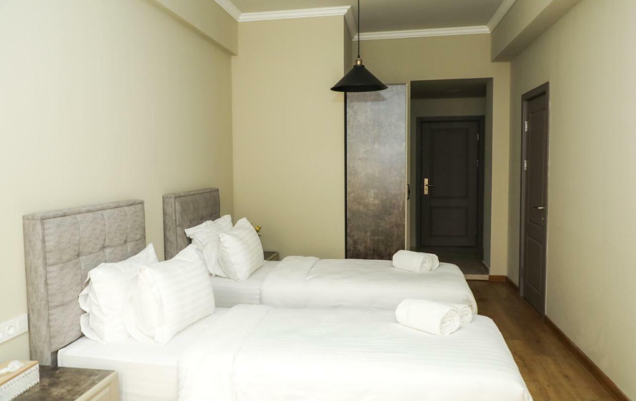Teryan Pushkin Apart Hotel Yerevan Luaran gambar